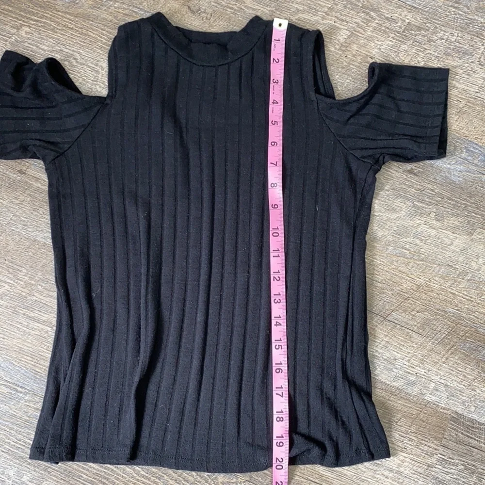 Pink Rose Cold Shoulder Black Medium Top